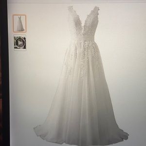 Wedding dress